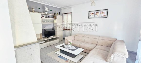 6 rooms Apartment in Umbertide, Italy No. 281436 5