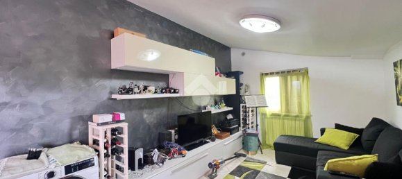 2غرفة شقة في Valmontone, Italy رقم 21874 3