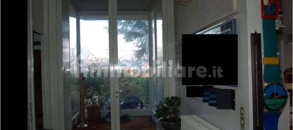 Apartamento de 4 dormitorios en Albizzate, Italy No. 280717 5
