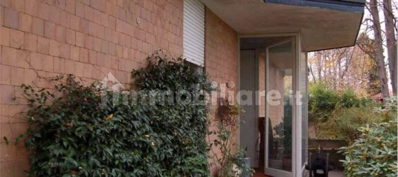 Apartamento de 4 dormitorios en Albizzate, Italy No. 280717 3