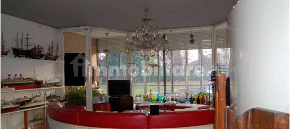 Apartamento de 4 dormitorios en Albizzate, Italy No. 280717 6