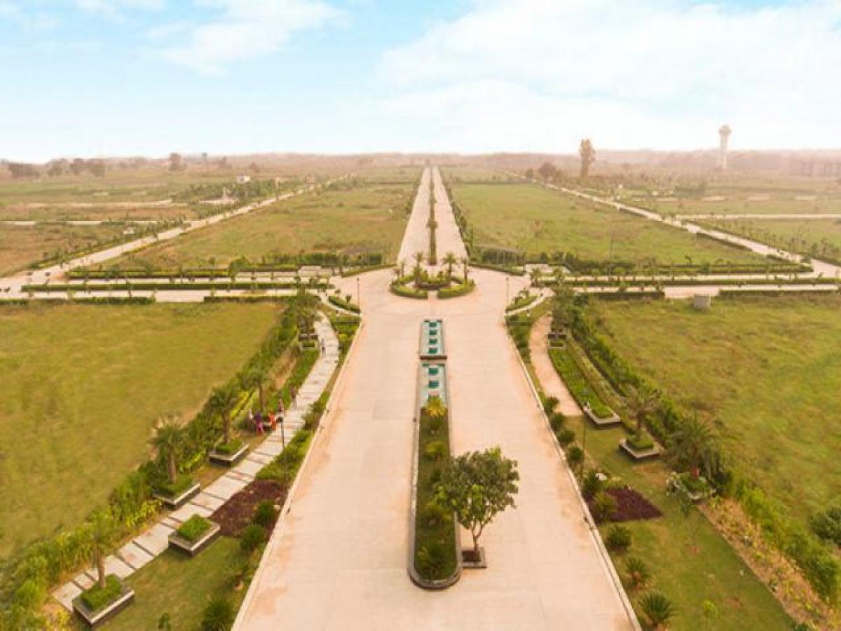  قطعة أرض في Chandigarh, India رقم 39994