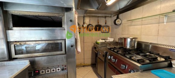 1 room Commercial property in Campobasso, Italy No. 122423 15