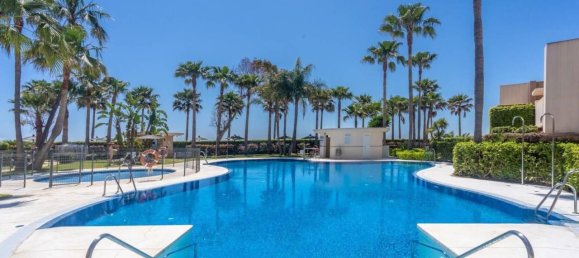 2 bedrooms Penthouse in Estepona, Spain No. 53042 12