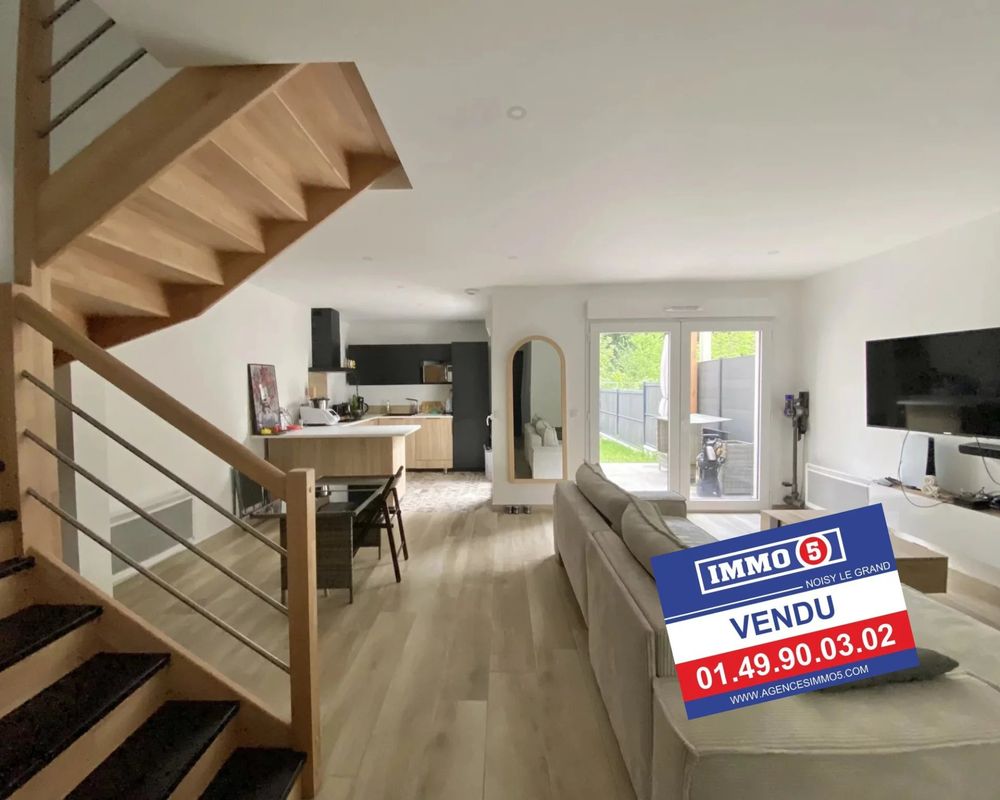 3 bedrooms House in Champs-sur-Marne, France No. 171434