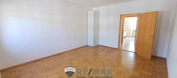 4 rooms Apartment in Wiener Neustadt, Austria No. 72788 3