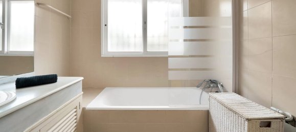 6 bedrooms Villa in Marbella, Spain No. 130071 14