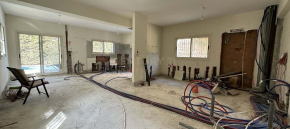 3 bedrooms Villa in Pyrgos, Cyprus No. 3892 3