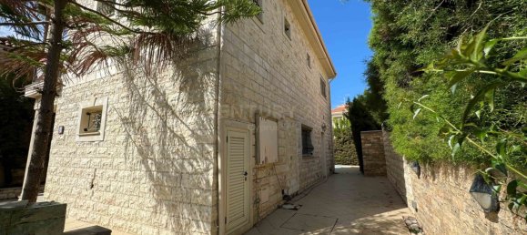 3 bedrooms Villa in Pyrgos, Cyprus No. 3892 5