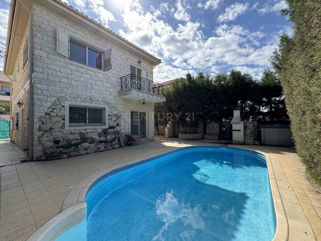 3 bedrooms Villa in Pyrgos, Cyprus No. 3892
