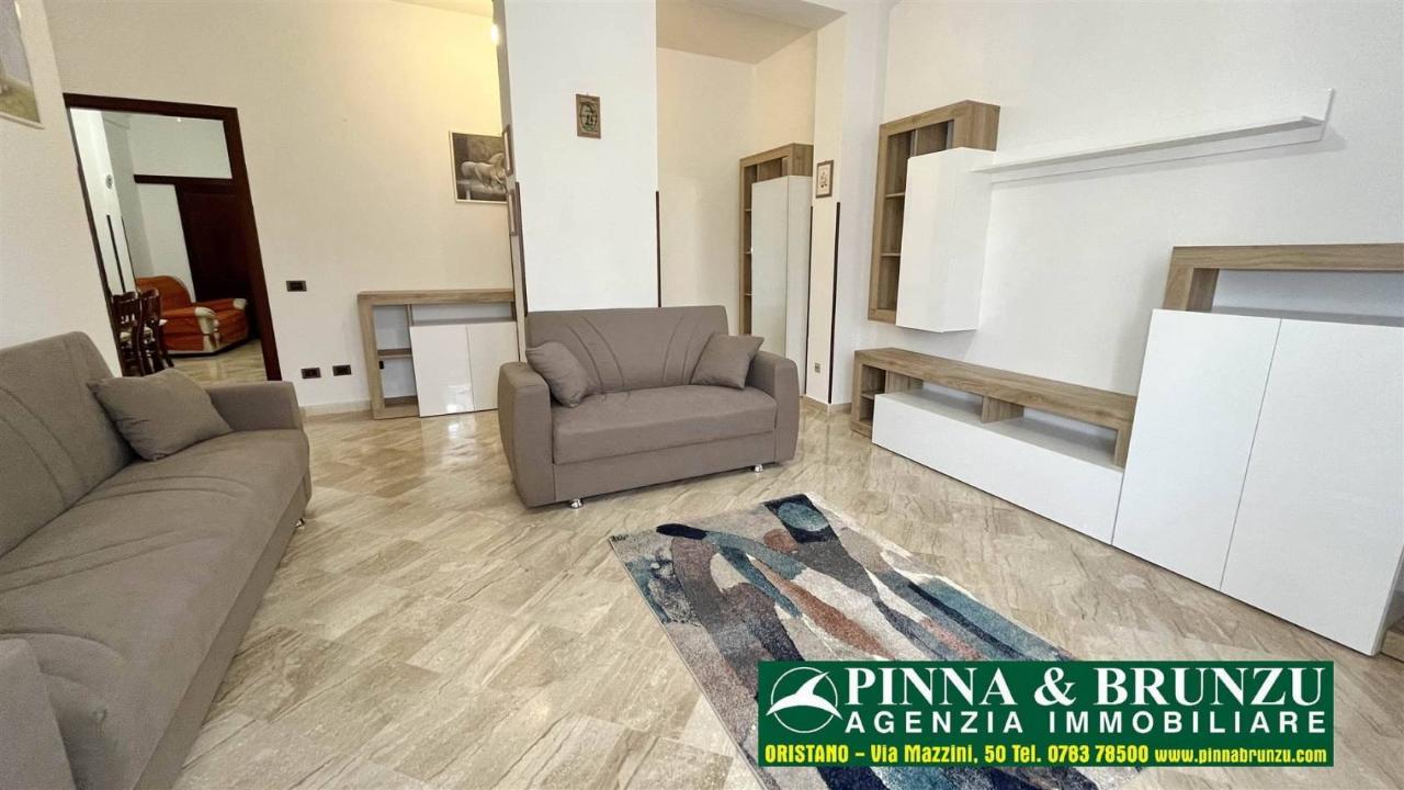 5 rooms Villa in Oristano, Italy No. 24911