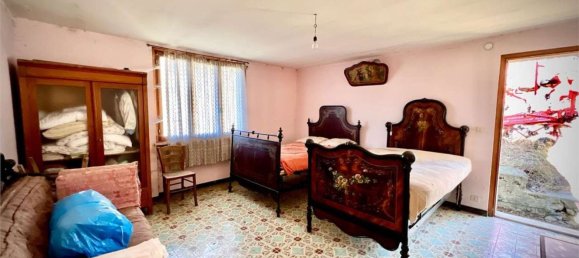 5 rooms House in Pralungo, Italy No. 145315 5