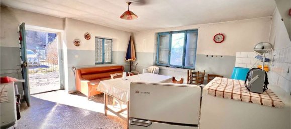 5 rooms House in Pralungo, Italy No. 145315 2