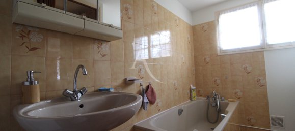 1 bedroom House in Loir-et-Cher, France No. 252951 8