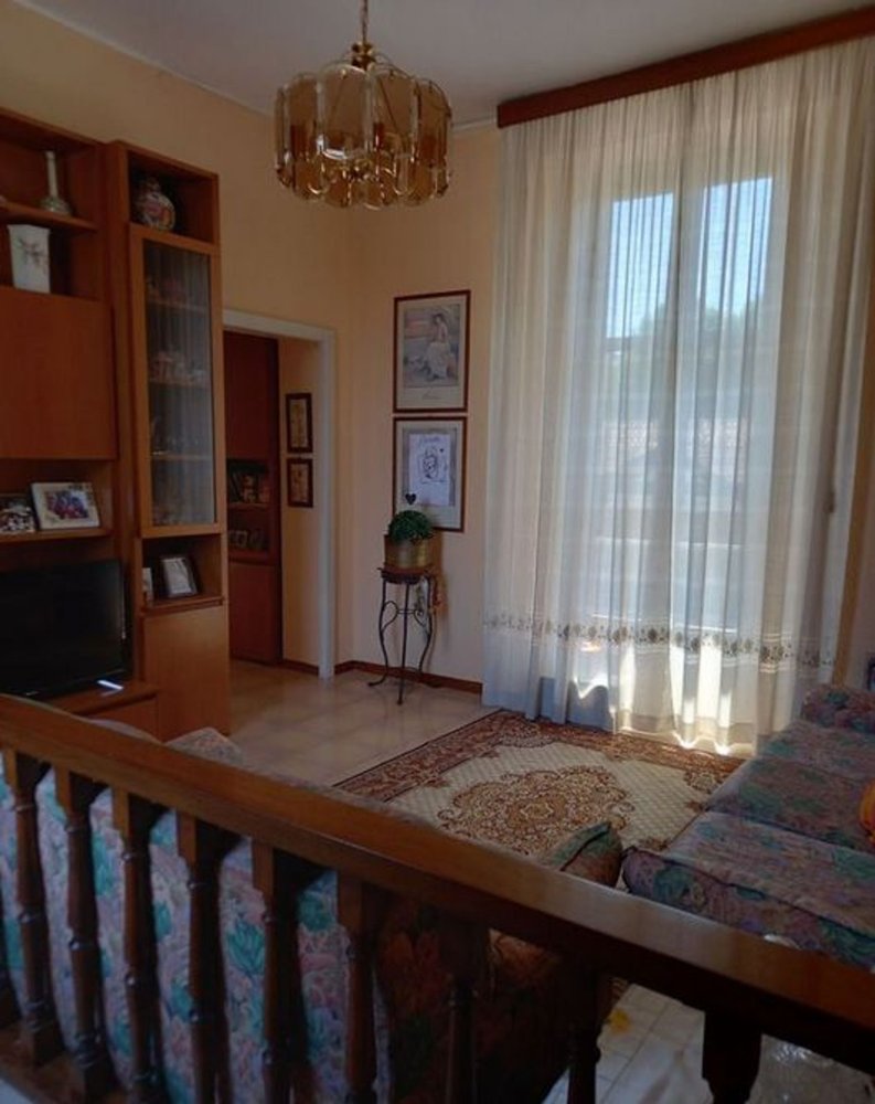 3 bedrooms Apartment in Casteggio, Italy No. 118171