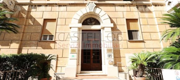 Пентхаус с 5 спальнями в Кьявари, Италия № 358316 26