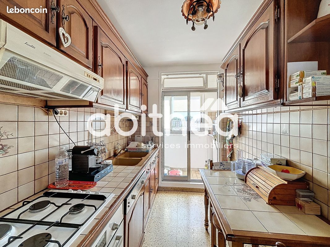 Квартира с 3 спальнями в Шуази-ле-Руа, Франция № 181794