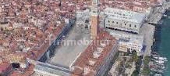 3 rooms Commercial property in Venice, Italy No. 61531 6