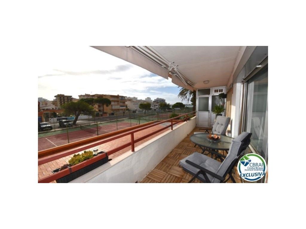 Apartamento de 1 dormitorio en Roses, Spain No. 196317