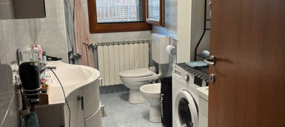 6 bedrooms Apartment in Rovigo, Italy No. 376575 12