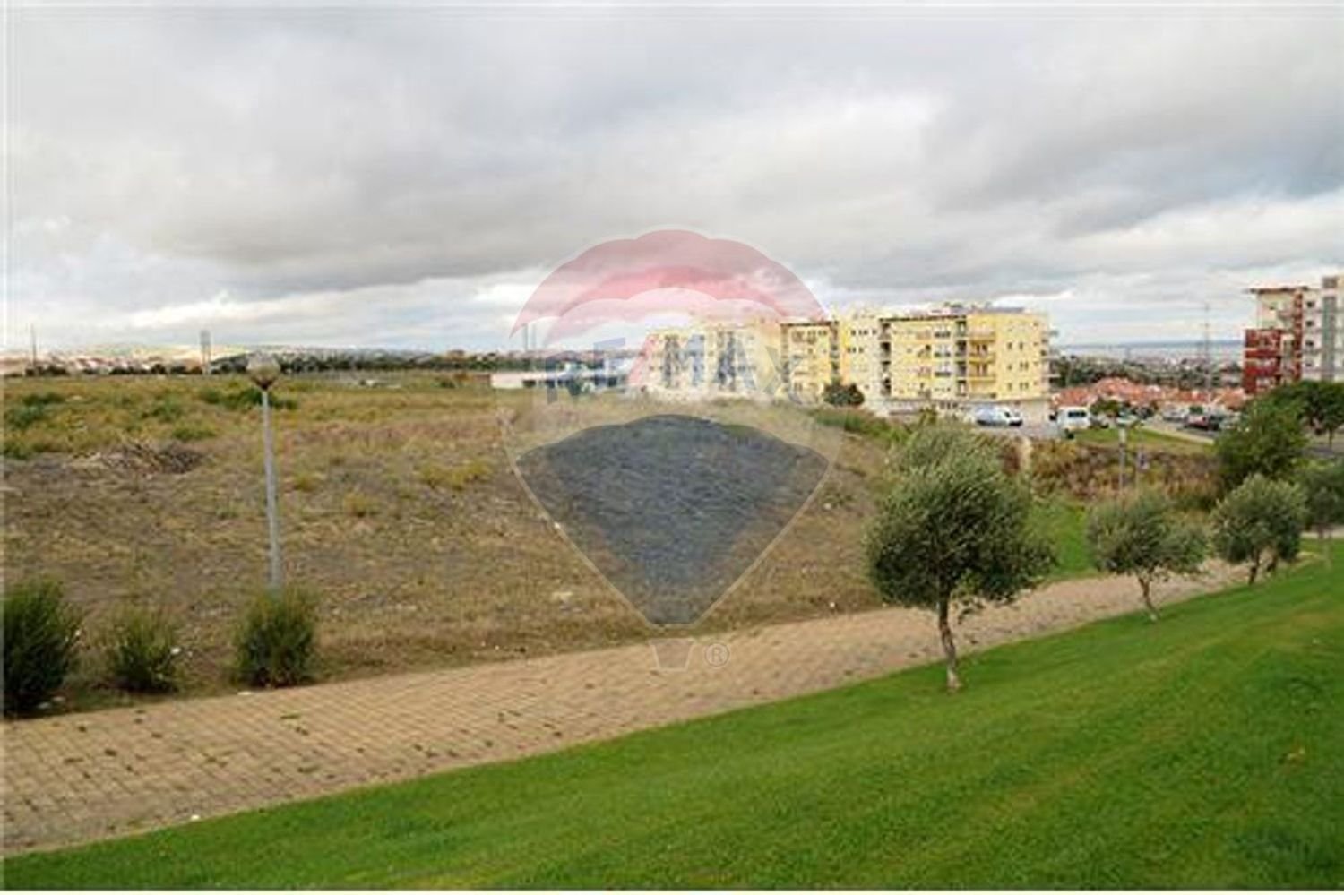  قطعة أرض في Loures, Portugal 801متر مربع رقم 70383