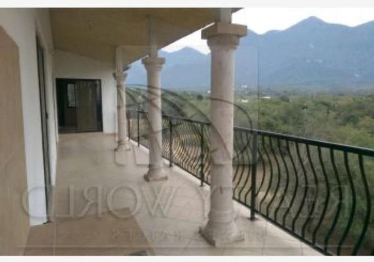 4 bedrooms House in Cadereyta Jimenez, Mexico No. 157327