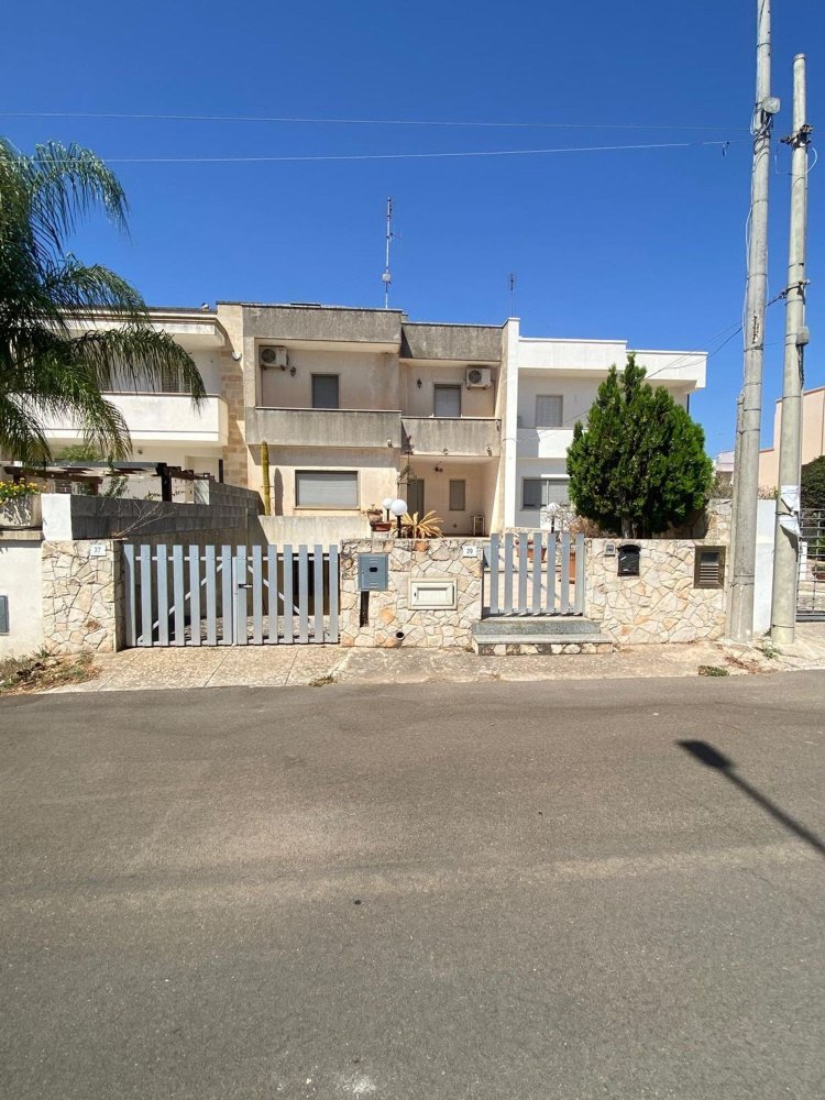 3 chambres Maison à Salve, Italy No. 336852