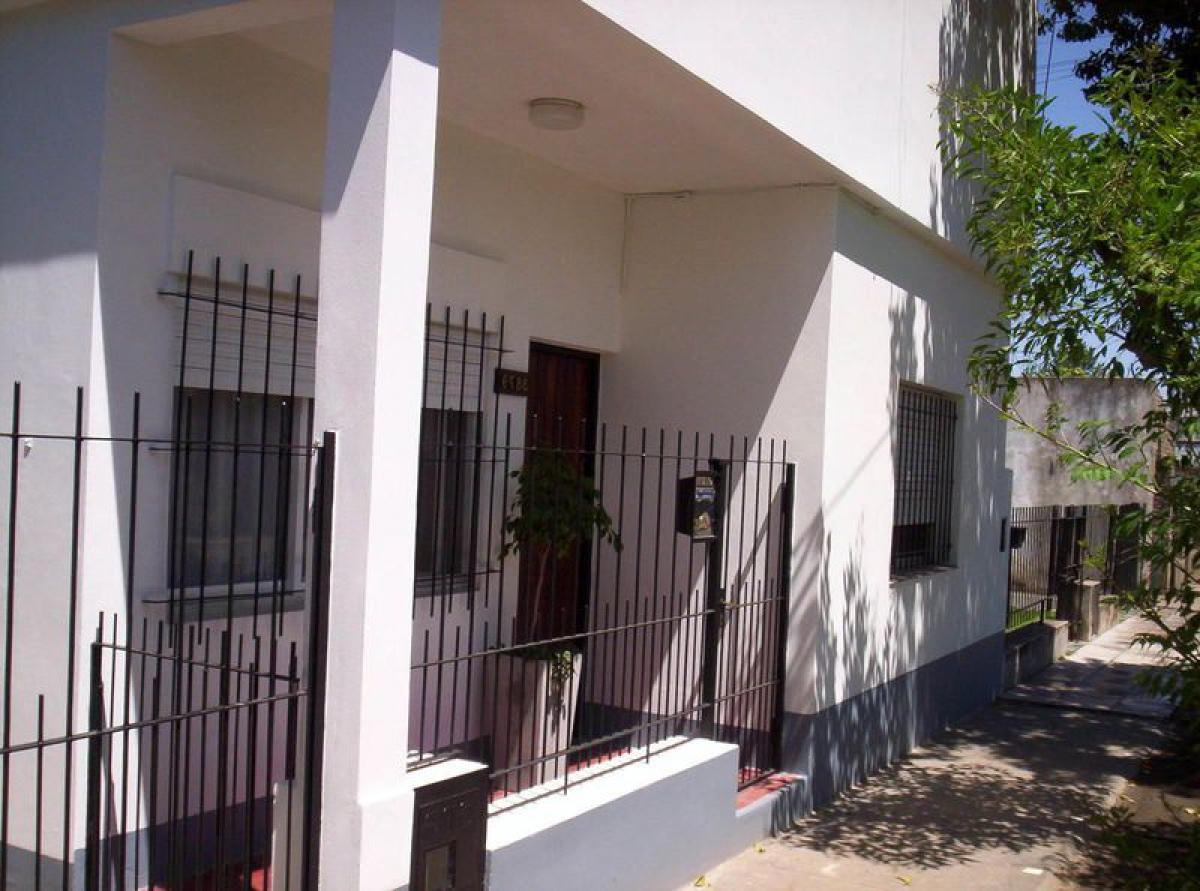 Casa T2 em Jose C. Paz, Argentina N.º 92531