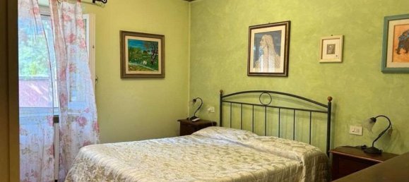 Casa de 5 divisões em Assisi, Italy N.º 23840 5