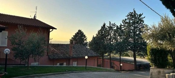 Casa de 5 divisões em Assisi, Italy N.º 23840 7