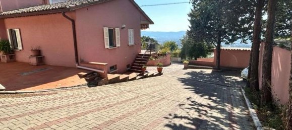 Casa de 5 divisões em Assisi, Italy N.º 23840 25