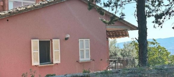 Casa de 5 divisões em Assisi, Italy N.º 23840 9