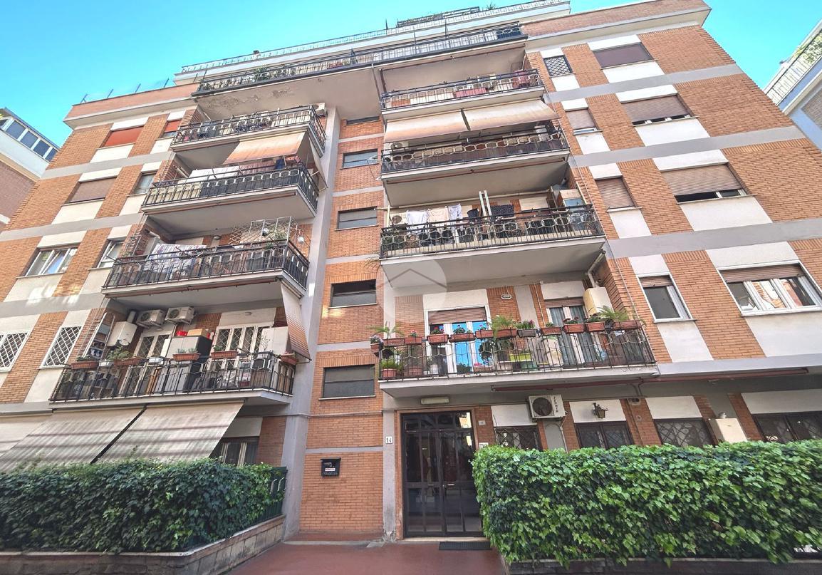 Apartamento de 3 divisões em Ciampino, Italy N.º 234260