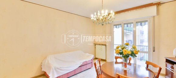 Apartamento de 3 habitaciónes en Erba, Italy No. 26339 2