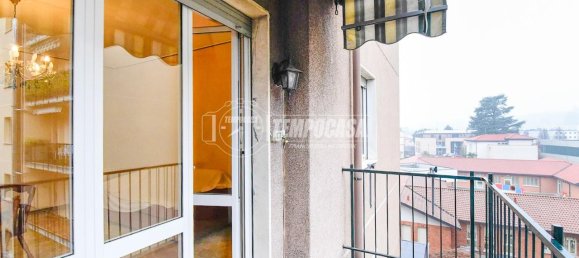 Apartamento de 3 habitaciónes en Erba, Italy No. 26339 4