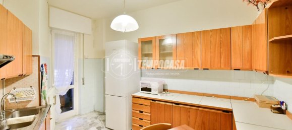 Apartamento de 3 habitaciónes en Erba, Italy No. 26339 5