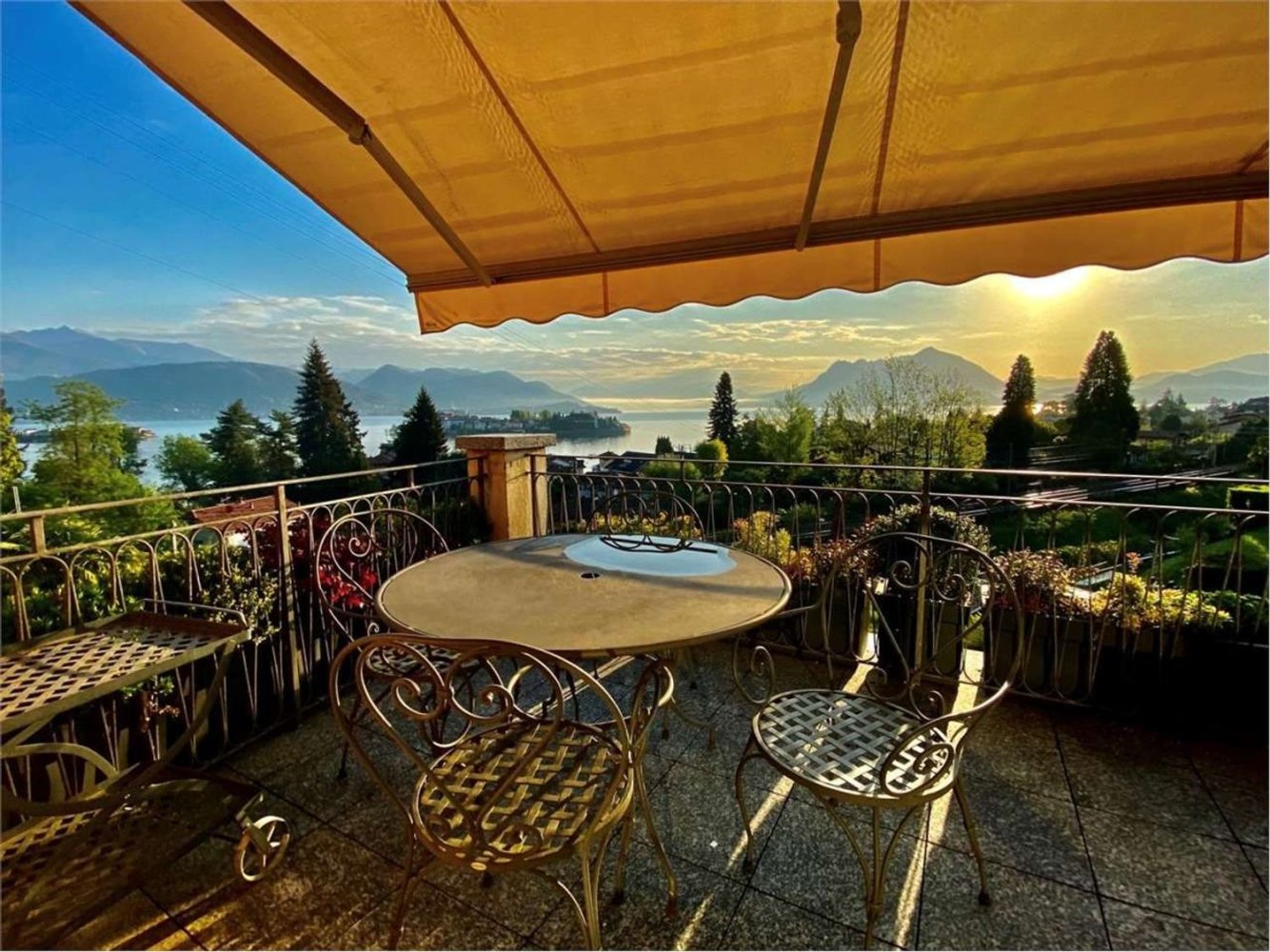 10-salle Villa à Stresa, Italy No. 119637