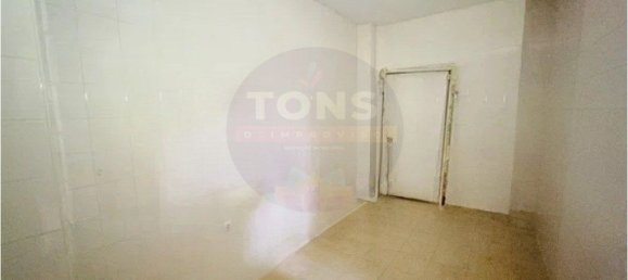 266m² Commercial property in Odivelas, Portugal No. 232175 7