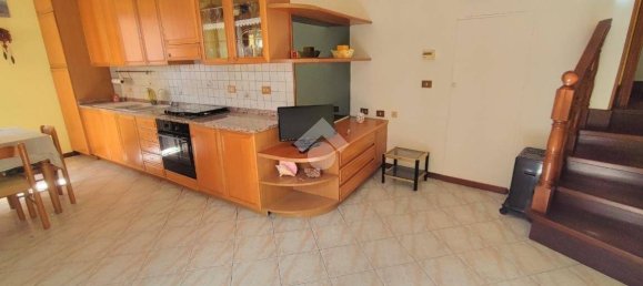 2 bedrooms House in Carezzano, Italy No. 311177 3