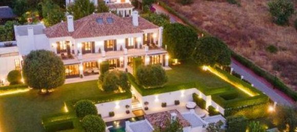 7 bedrooms Villa in Marbella, Spain No. 71940 23