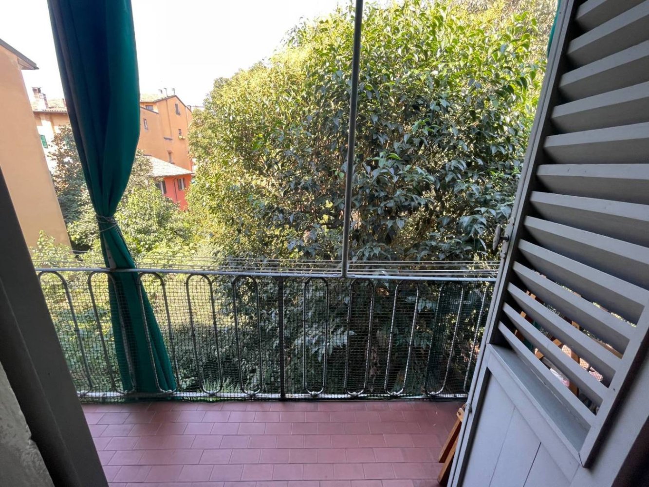 4 bedrooms Apartment in Bologna, Italy No. 119156