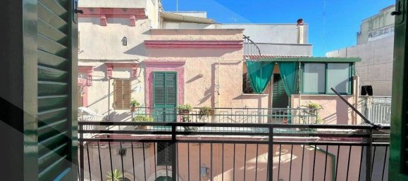 Casa de 2 habitaciónes en Triggiano, Italy No. 17821 15