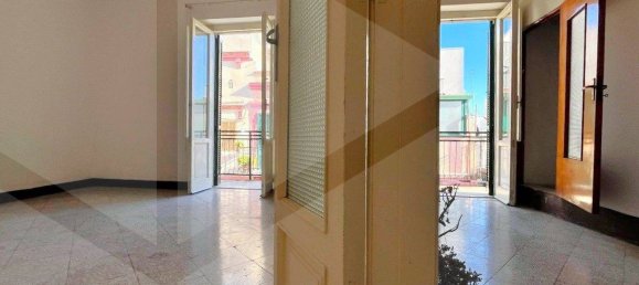 Casa de 2 habitaciónes en Triggiano, Italy No. 17821 17