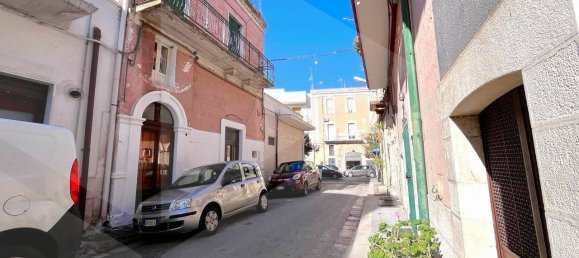 Casa de 2 habitaciónes en Triggiano, Italy No. 17821 25