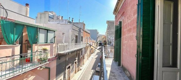 Casa de 2 habitaciónes en Triggiano, Italy No. 17821 3