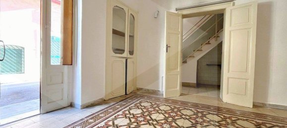 Casa de 2 habitaciónes en Triggiano, Italy No. 17821 7