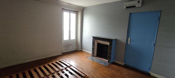 2 Schlafzimmer Haus in Courtempierre, France, Nr. 82944 7