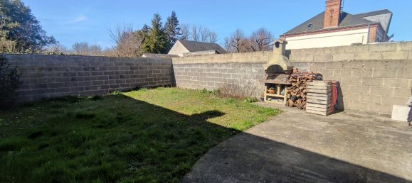 2 Schlafzimmer Haus in Courtempierre, France, Nr. 82944 9