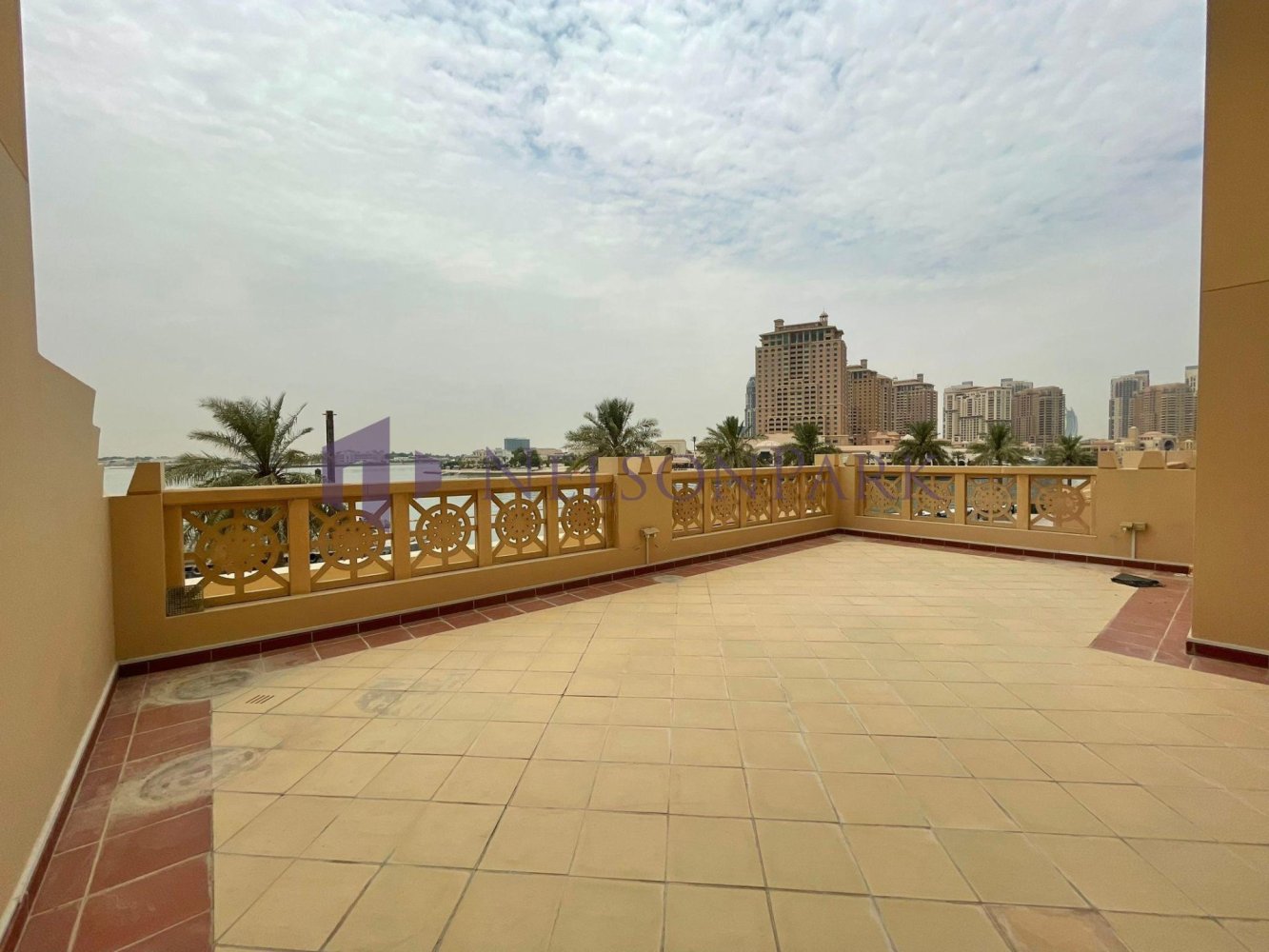 Офис с 4 спальнями в Доха, Катар № 2001