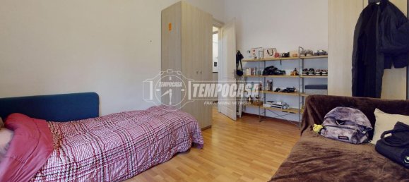 5 rooms Apartment in Turin, Italy No. 29920 11